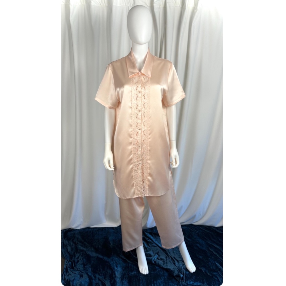 Vintage Marks & Spencer Two Piece Shirt and Pants Satin Set in Blush Pink - M/L - Picture 4 of 10